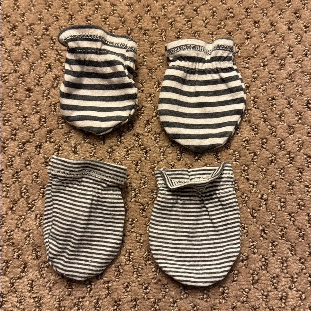 ⚠️Striped Green Baby Hat and 3 Mittens Set for Newborn Baby⚠️